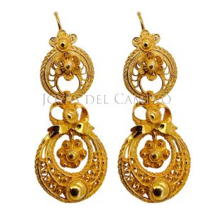 Pendientes de gallega o sapos dorados