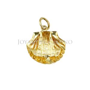 Colgante concha de Santiago de oro con catedral
